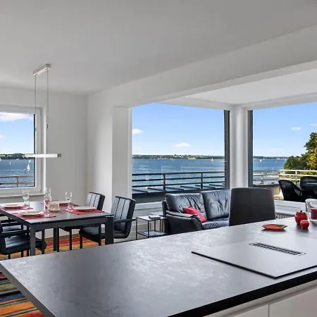 Apartment Strandterrasse 11 *